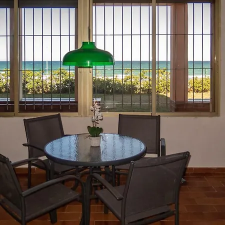 Chalet Geraneos 3 بيت للعطل *