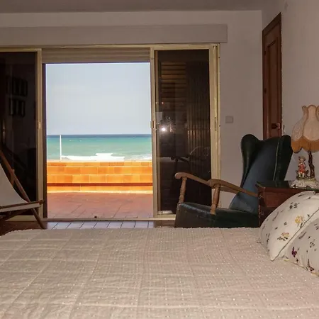 Chalet Geraneos 3 بيت للعطل *